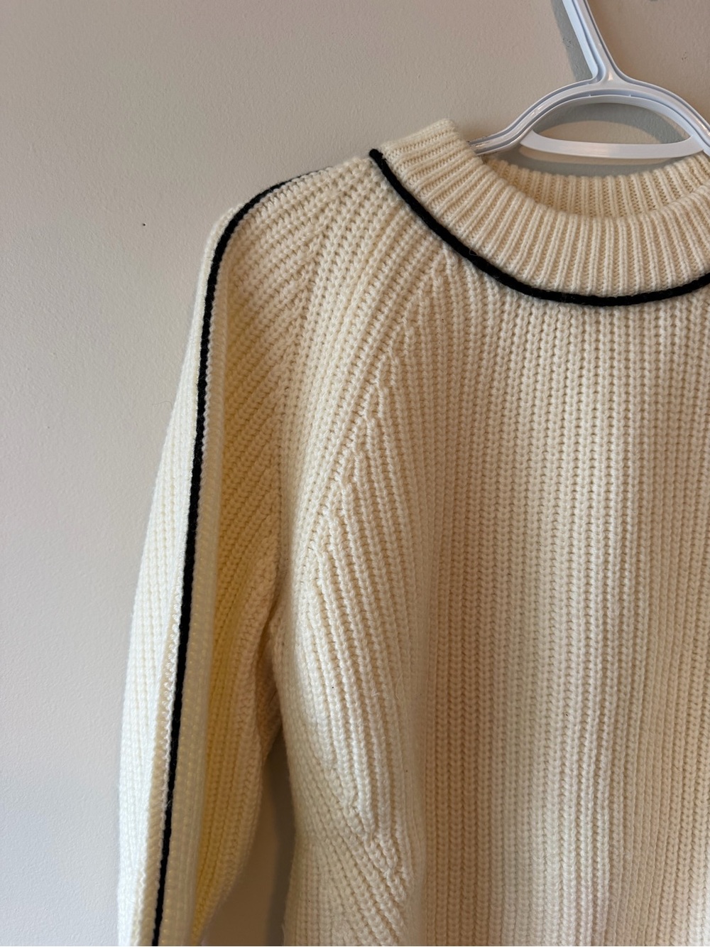 Knit sweater - Picture 2 of 3